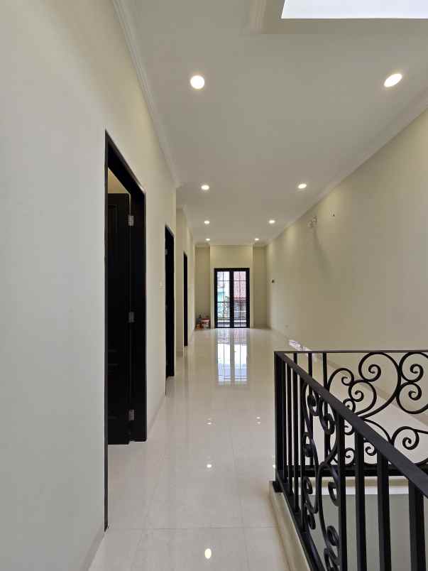 dijual rumah rawamangun jaktim