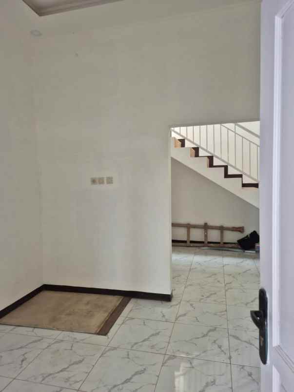 dijual rumah riung bandung