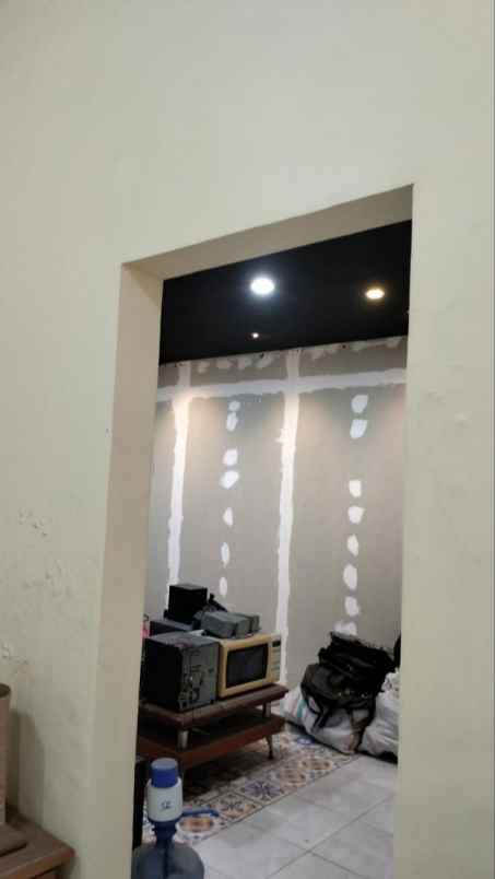 dijual rumah rungkut asri