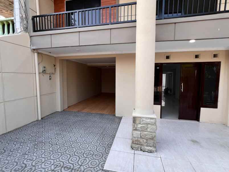 dijual rumah rungkut harapan