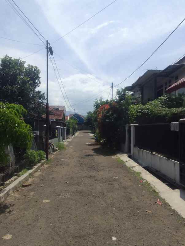 dijual rumah sangkuriang