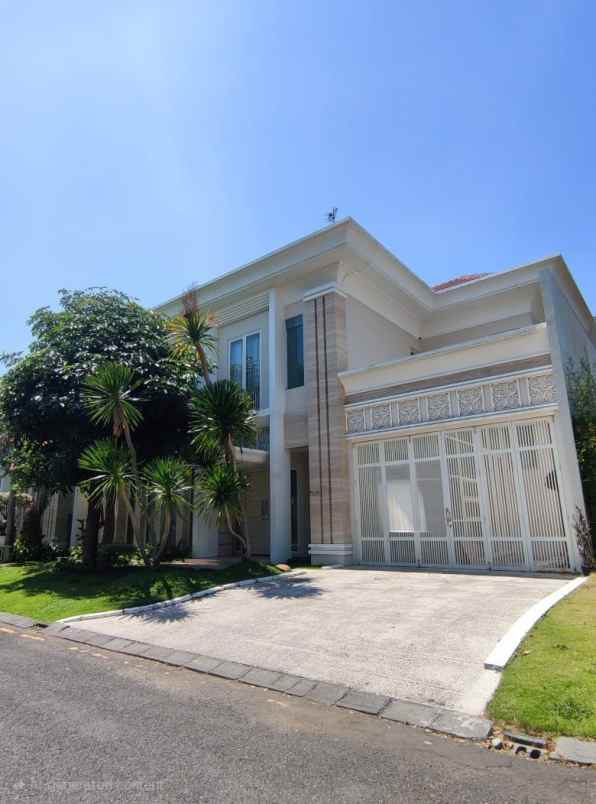 dijual rumah santiago rosa pakuwon city