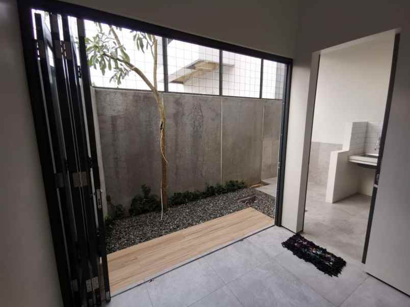 dijual rumah sawangan