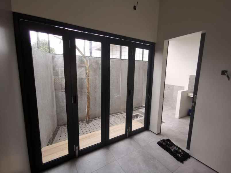 dijual rumah sawangan