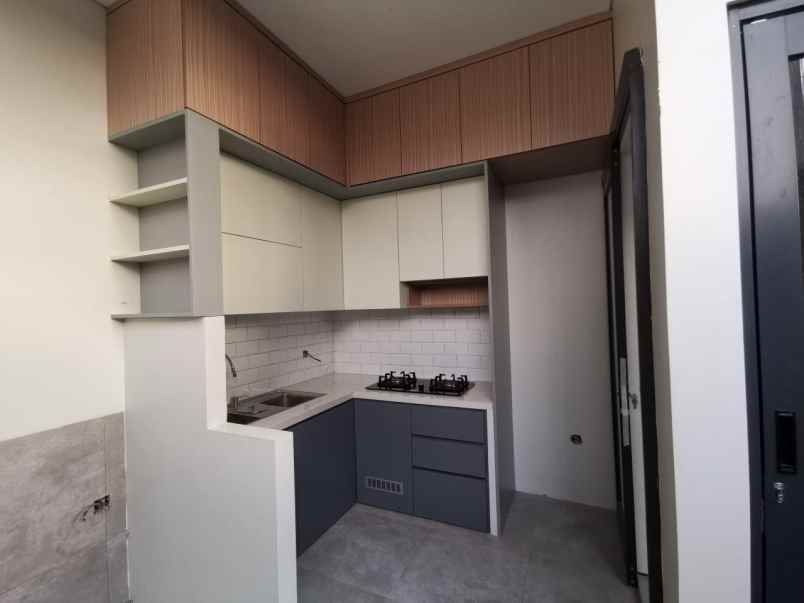 dijual rumah sawangan