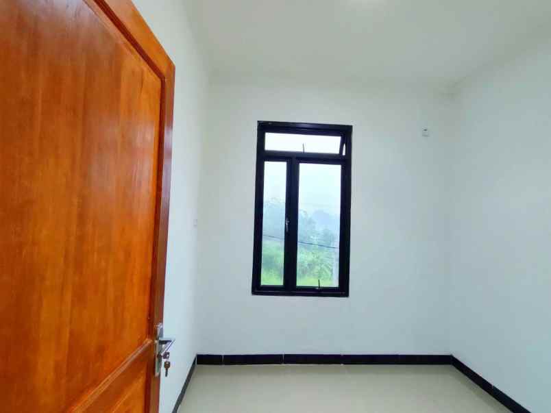 dijual rumah sawangan