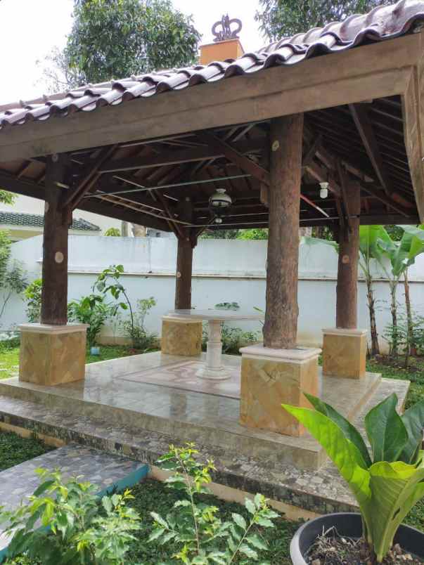 dijual rumah sentul bogor