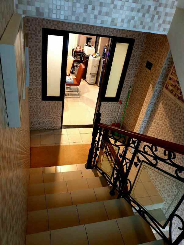 dijual rumah sersan bajuri