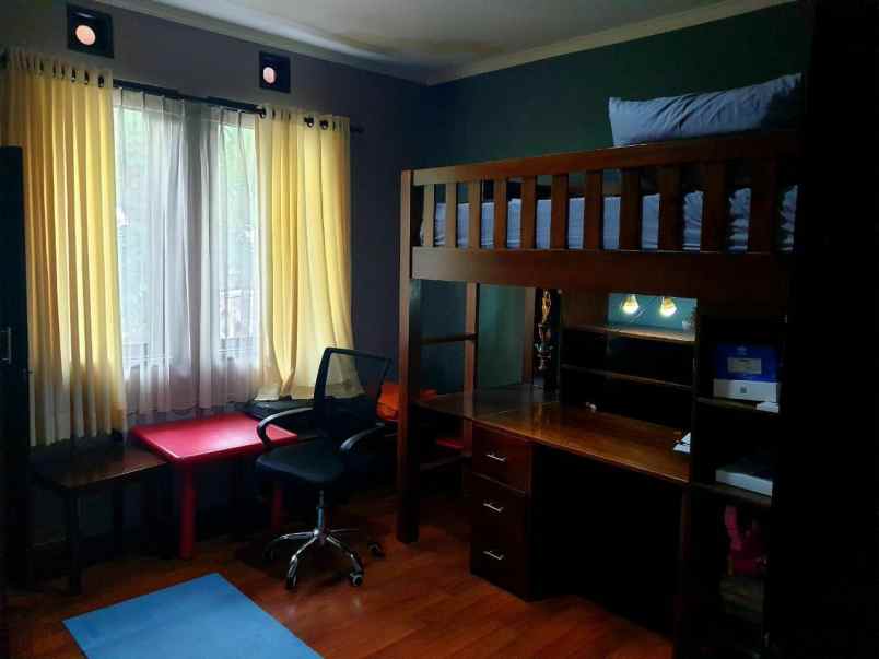 dijual rumah sersan bajuri