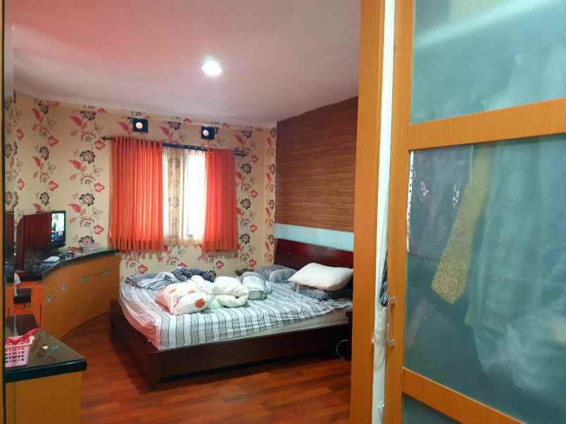 dijual rumah sersan bajuri