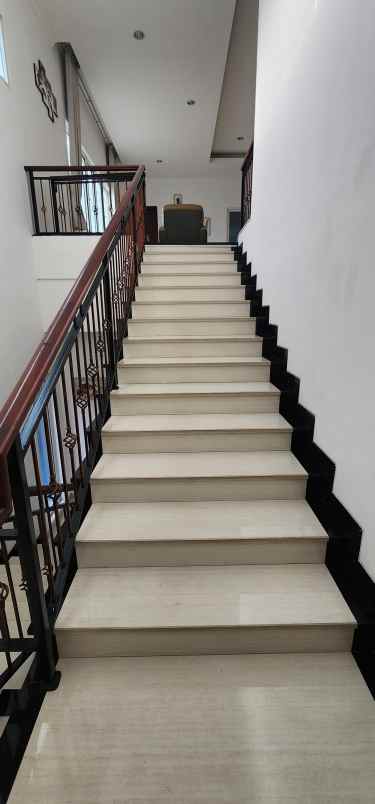 dijual rumah setiabudi bandung