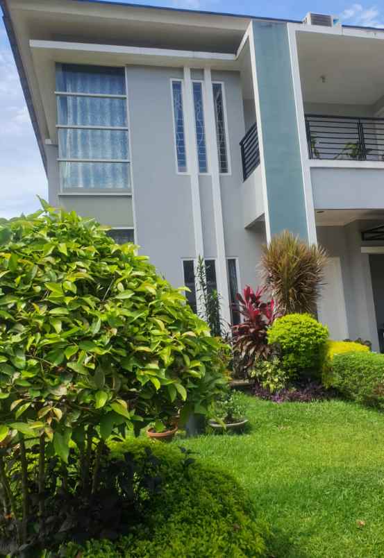 dijual rumah siap huni dalam komplek asri bsd city