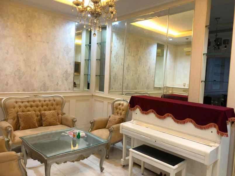dijual rumah siap huni di mahogany residence cibubur