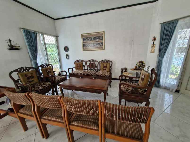 dijual rumah strategis bebas dari banji