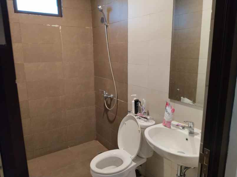 dijual rumah summarecon bekasi cluster