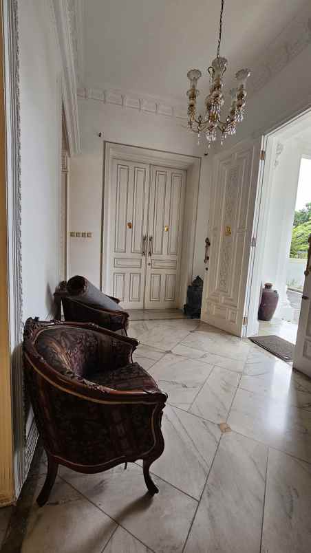 dijual rumah taman hijau j11 kembangan