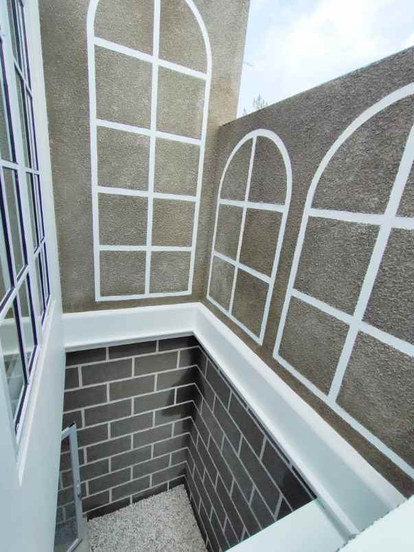 dijual rumah taman tampak siring sentul