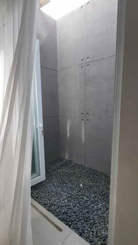 dijual rumah tangerang selatan