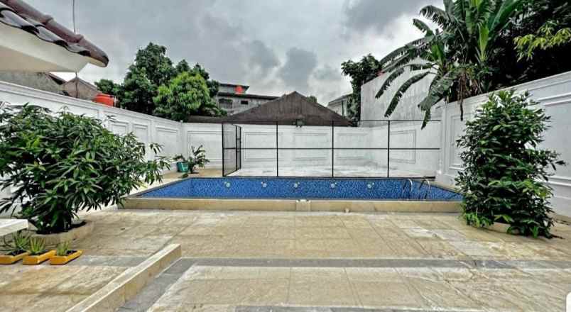 dijual rumah the 9 residence ciganjur