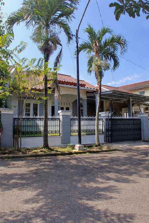 dijual rumah tole iskandar depok