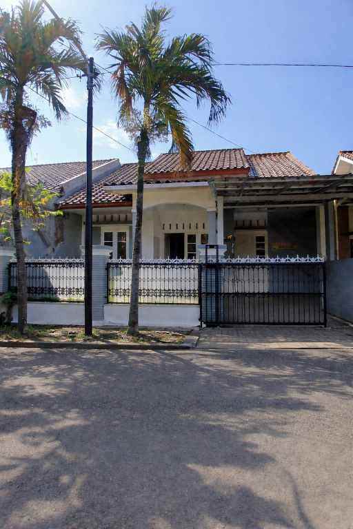 dijual rumah tole iskandar depok