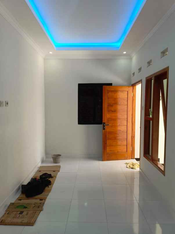 dijual rumah trirenggo