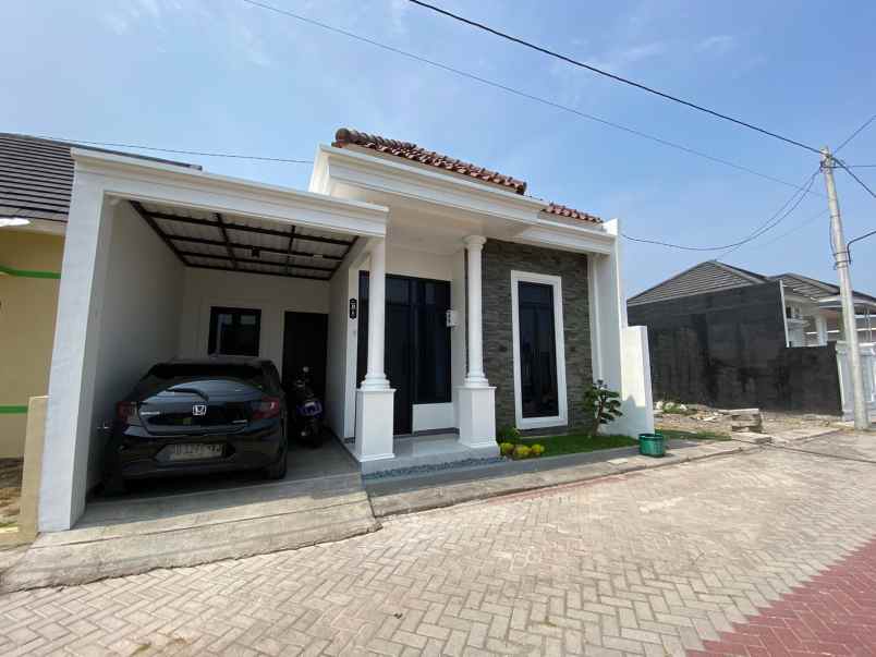 dijual rumah trunuh klaten selatan