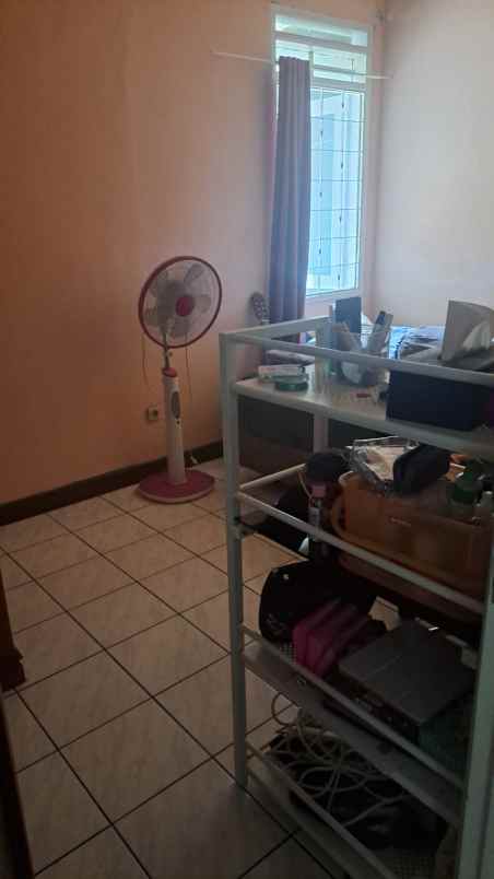 dijual rumah turangga