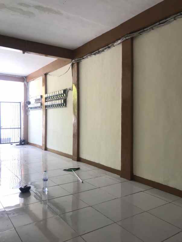 dijual rumah unesa ketintang