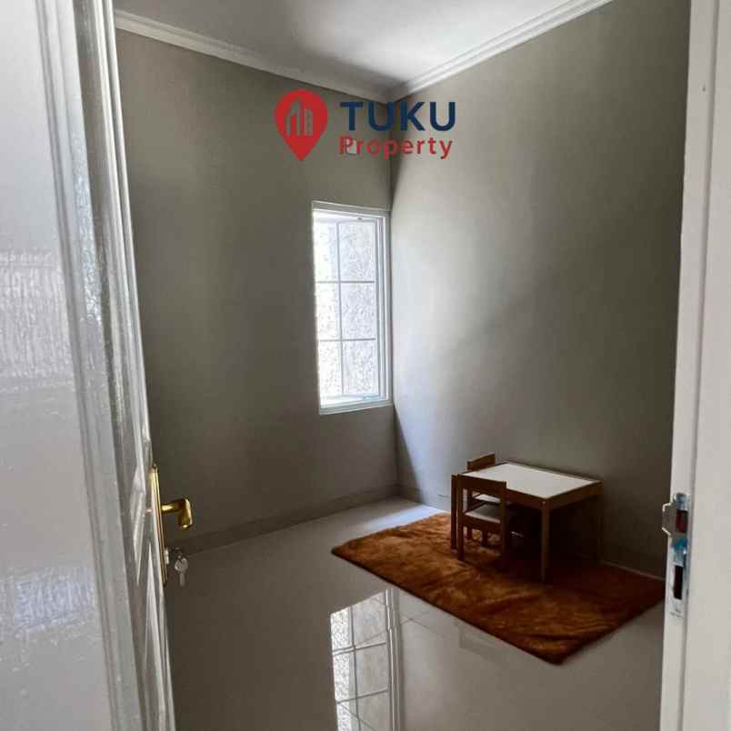 dijual rumah vila dago tol serua ciater