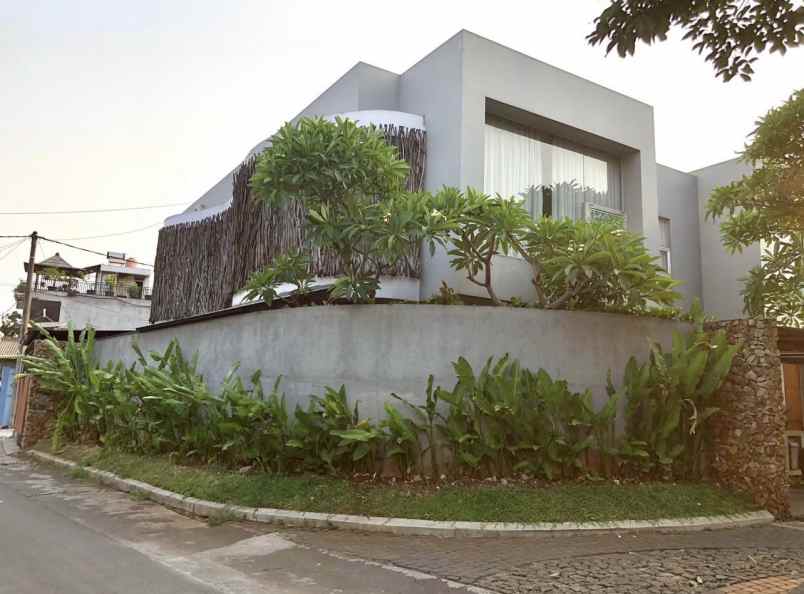 dijual rumah villasa townhouse setu kec
