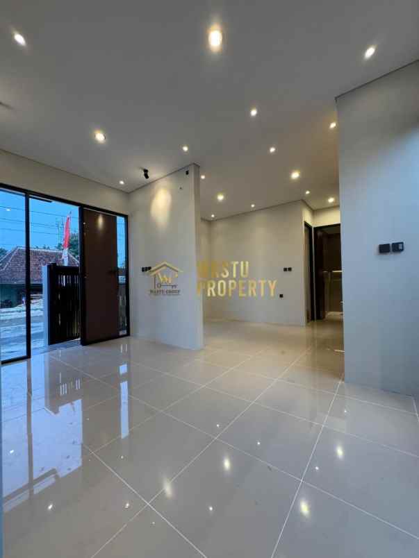 dijual rumah widodomartani ngemplak