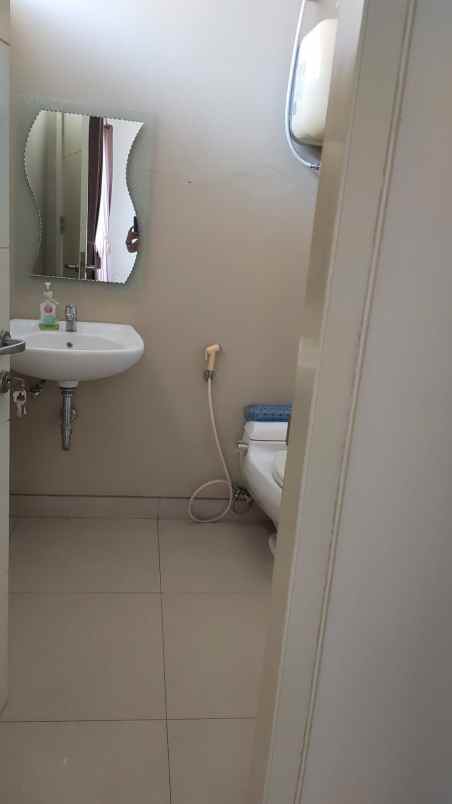 dijual rumah wisata bukit mas cluster rome