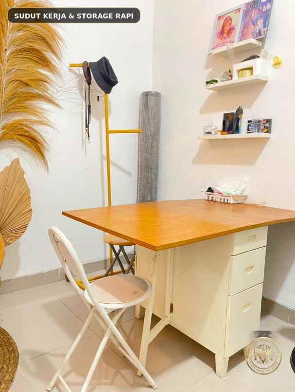 dijual take over rumah strategis dan nyaman beji depok