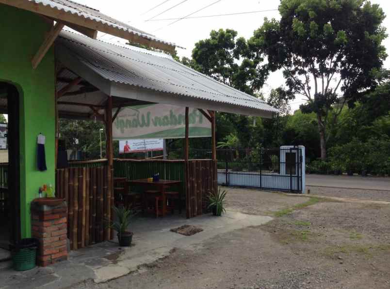 dijual tanah bangunan di atasnya