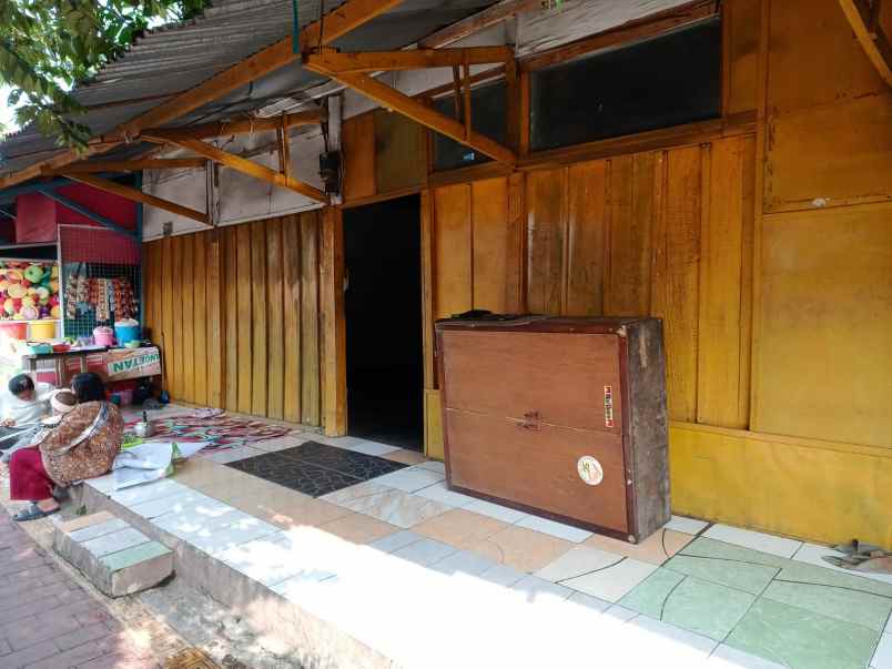 dijual tanah dan bangunan di cikaret cianjur
