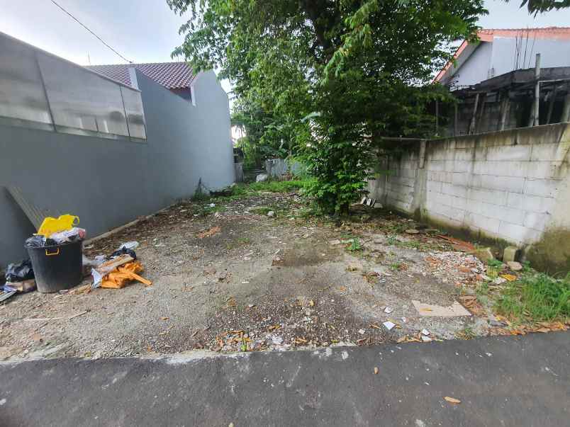 dijual tanah jalan palem puri