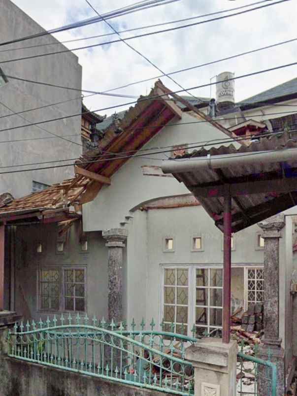 dijual tanah jl karang sari i