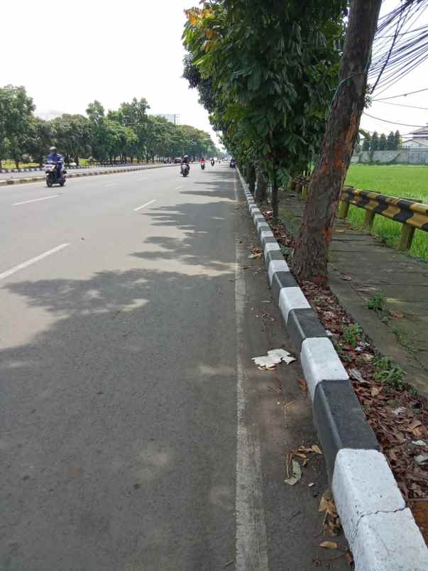 dijual tanah jl soekarno hatta