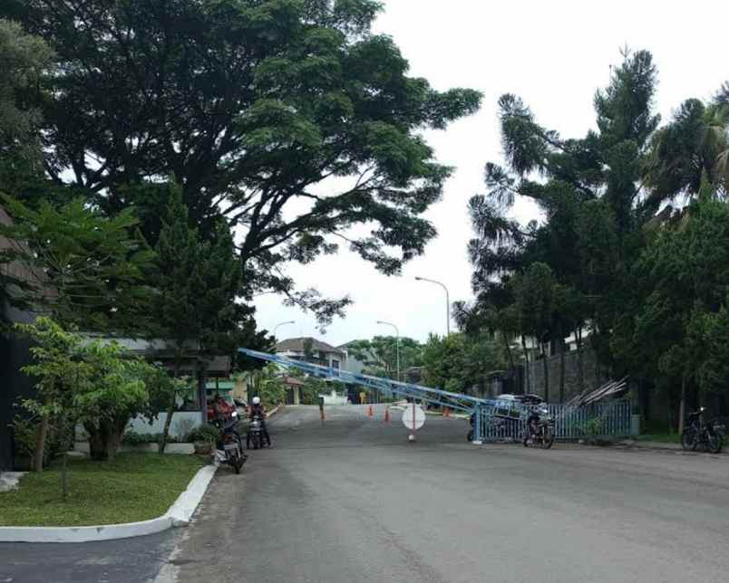 dijual tanah komplek setra duta blok k4