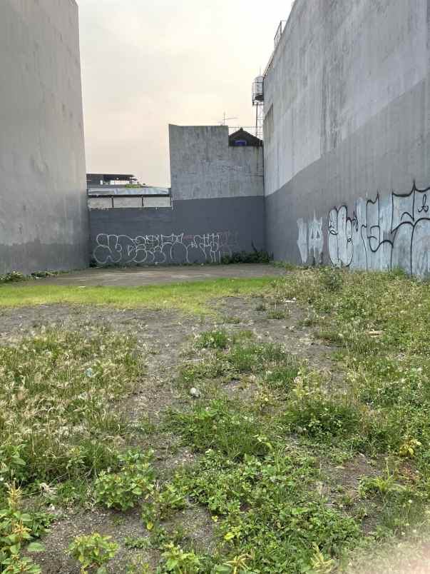 dijual tanah perumahan taman aries