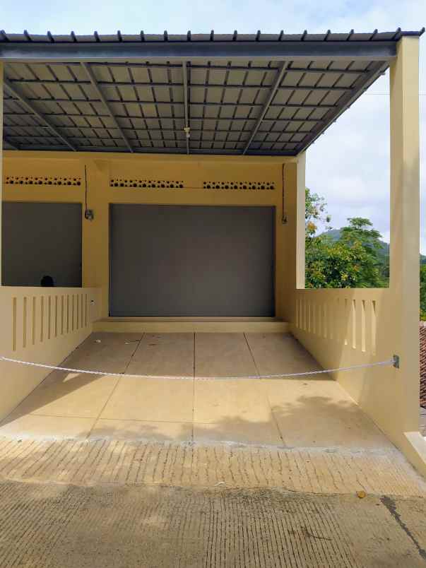 dijual terbatas 1 ruko 2 lantai strategis siap huni