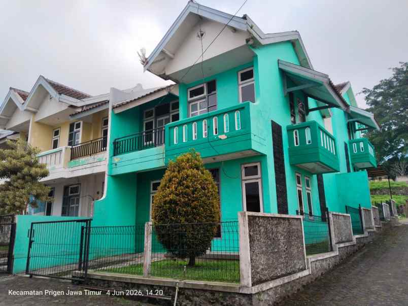 dijual villa baru di tretes prigen jawa timur