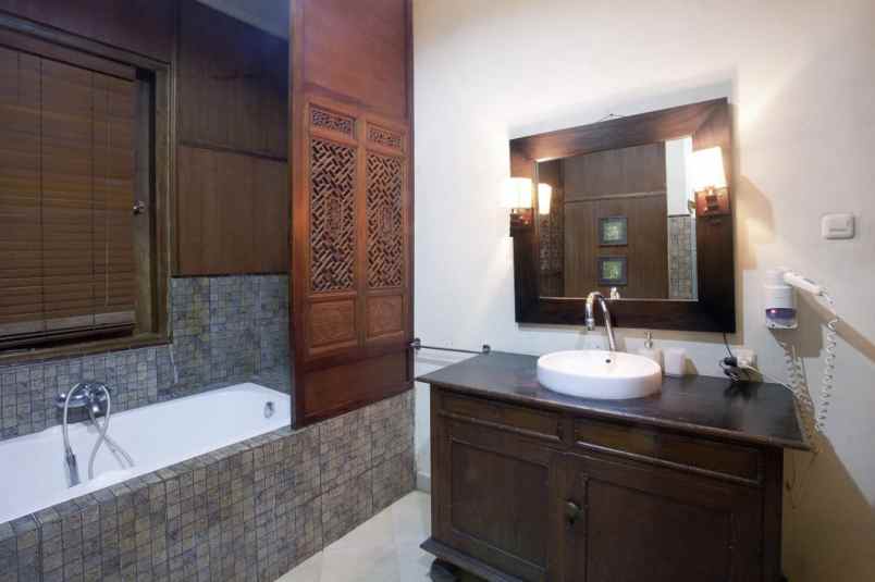 dijual villa dero wetan harjobinangun