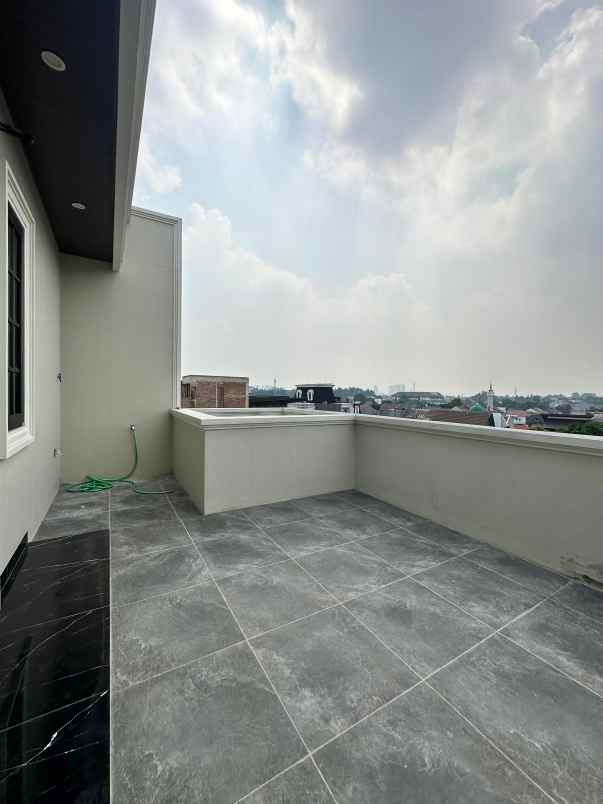 dijual villa jagakarsa jakarta selatan