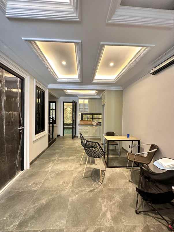 dijual villa jagakarsa jakarta selatan