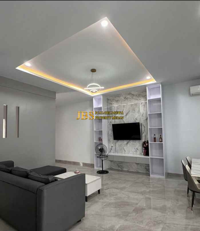 dijual villa komplek medan resort city