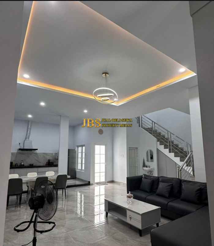 dijual villa komplek medan resort city