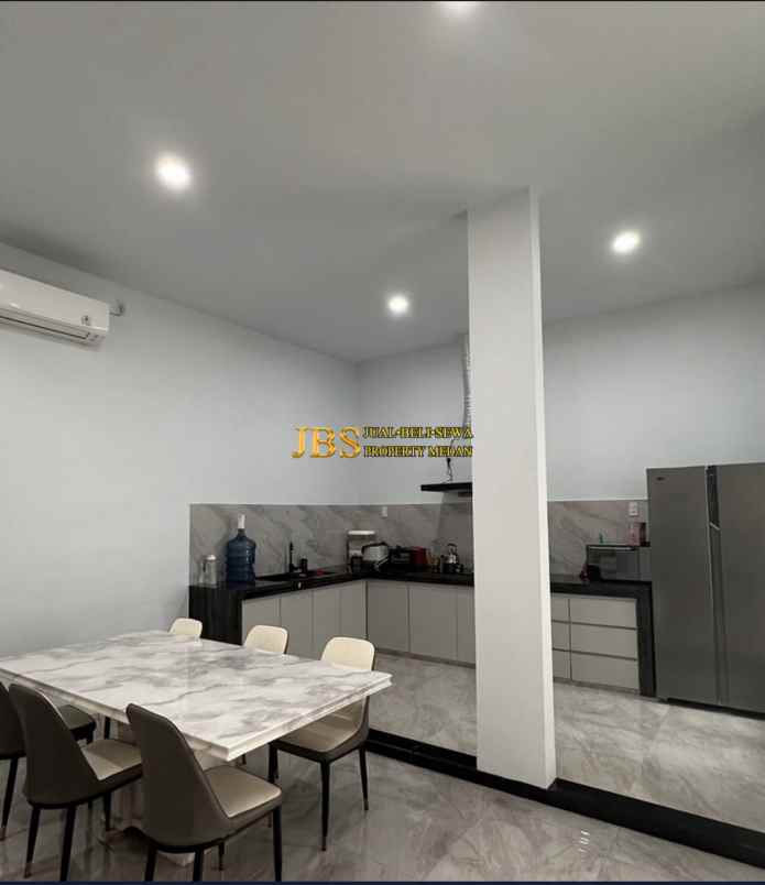 dijual villa komplek medan resort city