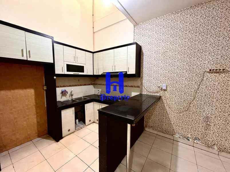 dijual villa komplek mutiara residence